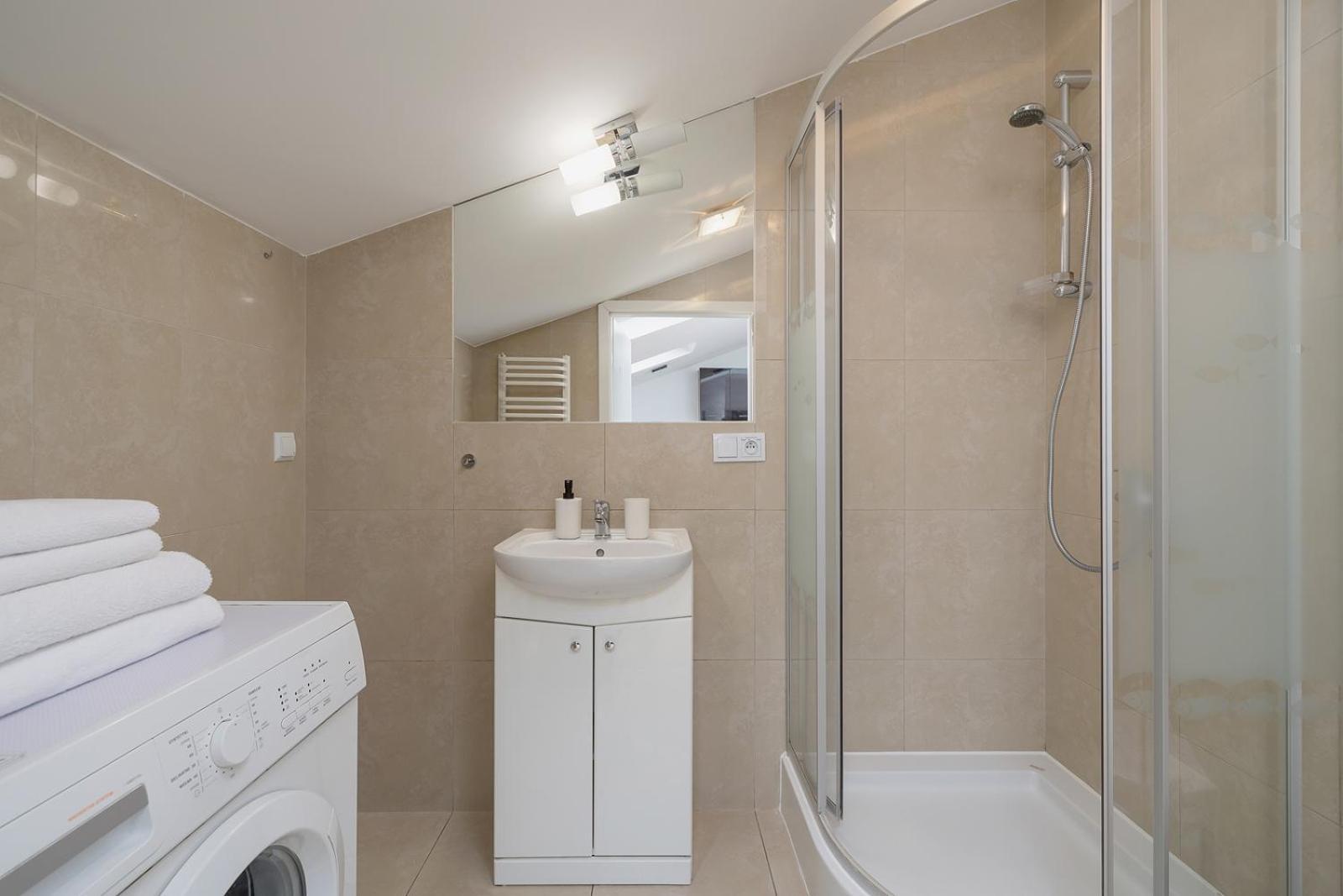 1 Bedroom Apartment With Ac - Dluga 65 Street Krakau Buitenkant foto